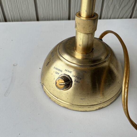 Vintage Lighted Vanity Mirror – Telescoping, Dual-Sided, Brass-Tone Metal, Extra - Picture 4 of 8